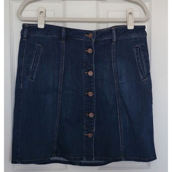 New York & Company Dresses & Skirts - New York & Company Front Button Dark Wash Denim Skirt Size 10